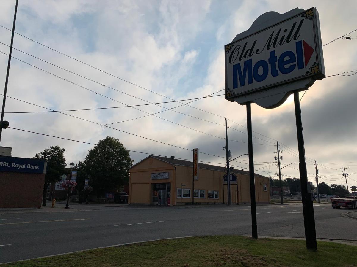 Old Mill Motel Blind River ภายนอก รูปภาพ