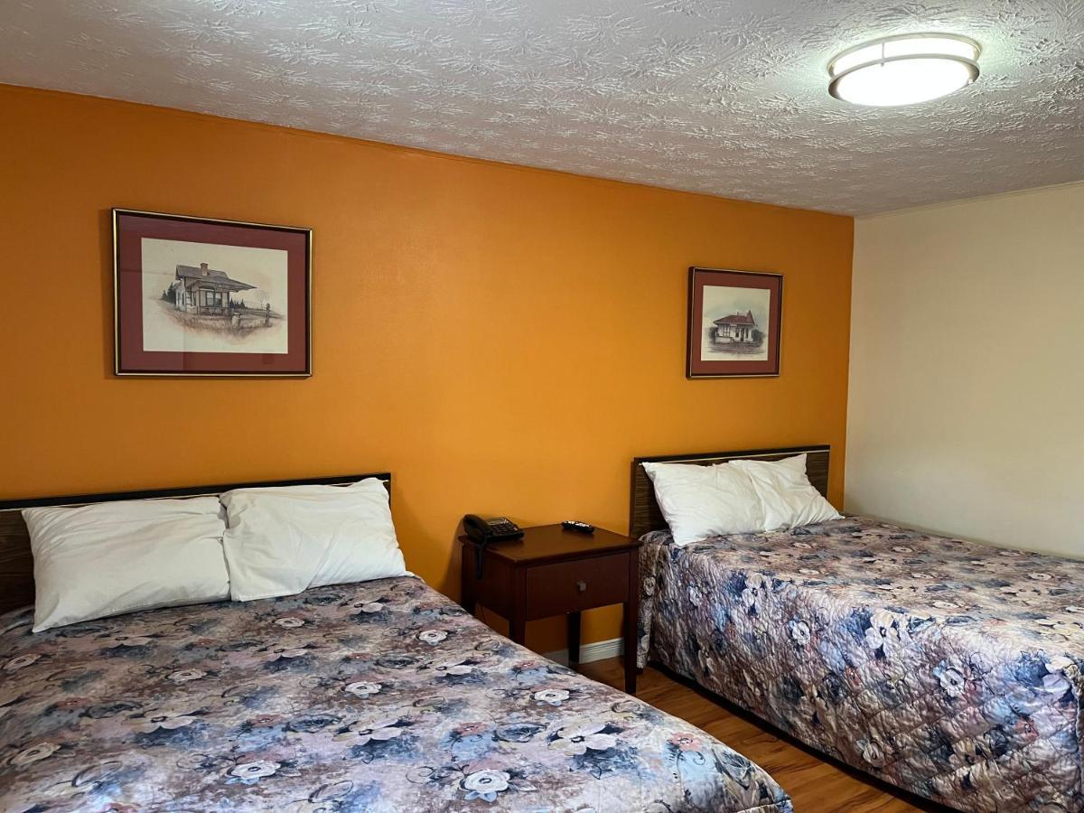 Old Mill Motel Blind River ภายนอก รูปภาพ